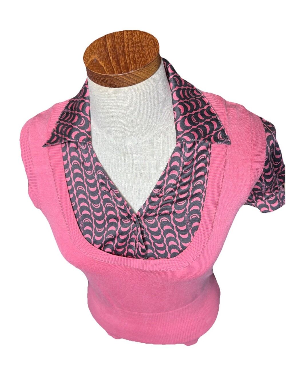 Y2K Bebe Geometric Silk Sweater Top Pink Office Siren Preppy Medium GUC - Picture 2 of 8